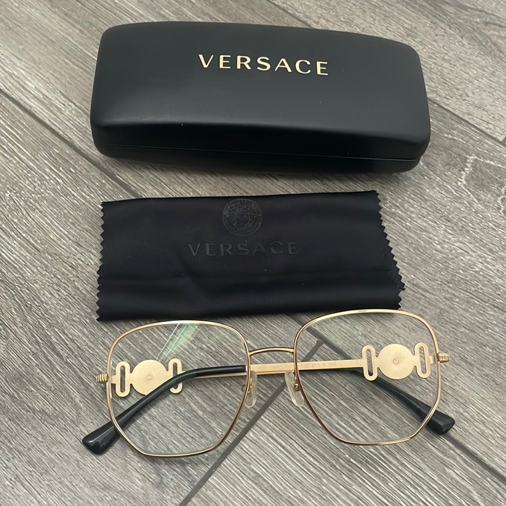 VERSACE gold rimmed prescription eyeglasses -1.00